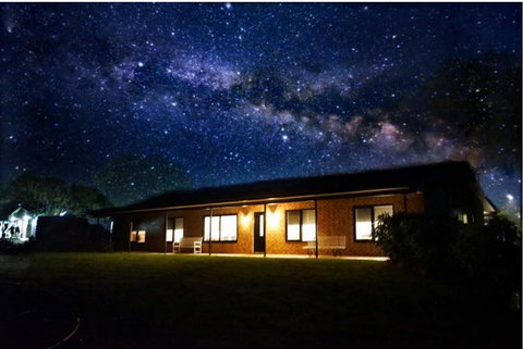 Mattner House Family Vacation Resort - Accommodation Port Hedland 3