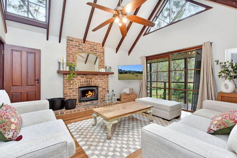 Meadowbrook Manor In North Rothbury - Accommodation Port Hedland 2