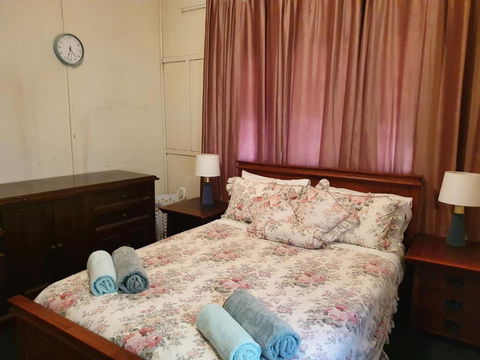 Meyenburg House - Accommodation Port Hedland 0