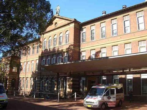Modern 2 Bedroom Warehouse Conversion - Accommodation Port Hedland 3