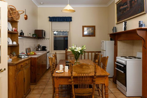 Miriams Cottage - Accommodation Port Hedland 1