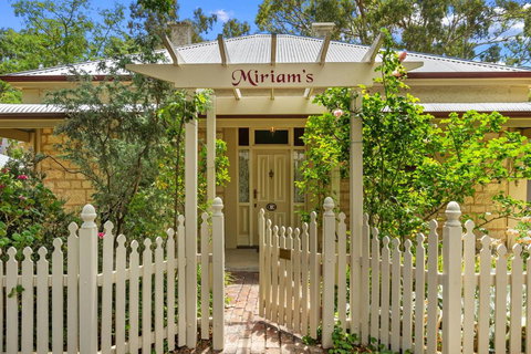 Miriams Cottage - Accommodation Port Hedland 0