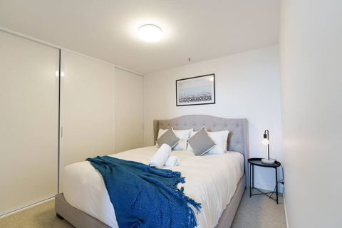 Modern 1 Bed Opposite Racecourse - Accommodation Port Hedland 1