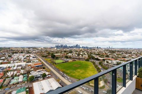 Modern 1 Bed Opposite Racecourse - Accommodation Port Hedland 2