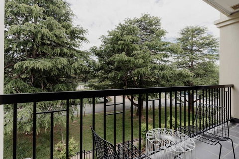 Modern Apartment In The Heart Of Canberra - Accommodation Port Hedland 1