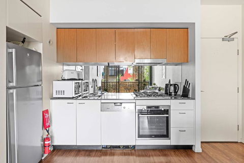 Modern Apt - Free Parking - Convenient Location - Accommodation Port Hedland 3