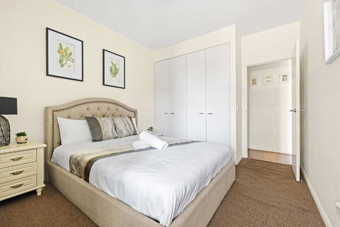 Modern Apt - Free Parking - Convenient Location - Accommodation Port Hedland 1