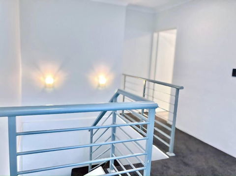 Modern Double-Story Abode A Scarborough Delight - Accommodation Port Hedland 1