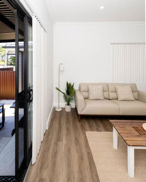 Modern Home In The Heart Of Bankstown - Accommodation Port Hedland 0
