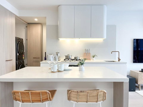 Modern Luxury 2B2B Sky Garden SmartTV - Accommodation Port Hedland 3