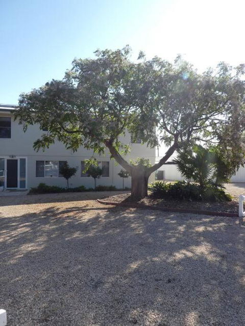 Moonta Bay Stylish Large Home 3 Min Walk From Beach And Jetty - Accommodation Port Hedland 0