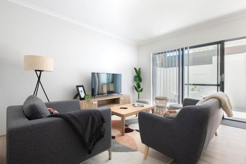 Modern Cozy - Accommodation Port Hedland 2