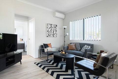 Minimalist Exec 2bdr Near River - Accommodation Port Hedland 2