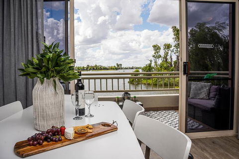 Mulwala Lakeside Apartment - Accommodation Port Hedland 0