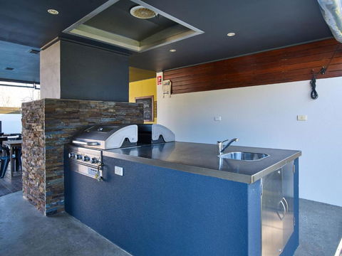 Myrtleford Motel On Alpine - Accommodation Port Hedland 3