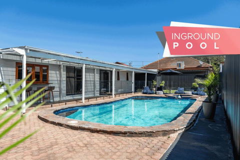 Neptune - 2BR Private Pool WiFi - Accommodation Port Hedland 0