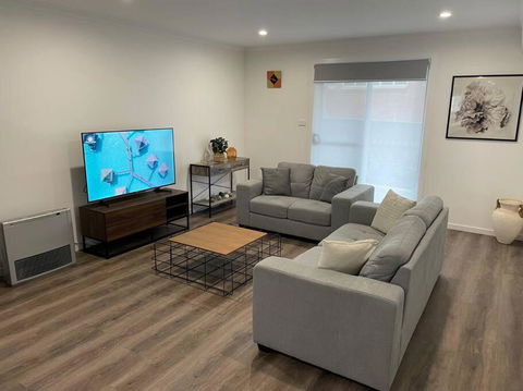 New 3 Bedroom House In Cooma - Accommodation Port Hedland 0