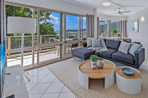 NEW! Gorgeous 2BR Apartment With Stunning Ocean Views! - Accommodation Port Hedland 0