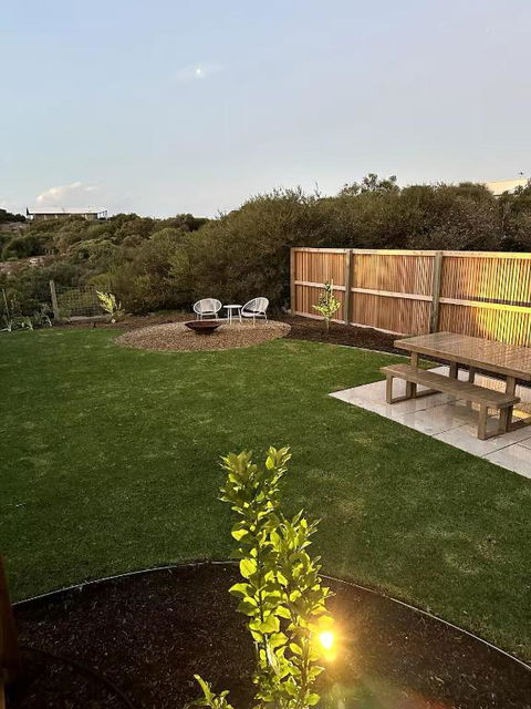 NEW Magpie Sands - 3 Bedroom Home - Downstairs Only, 1 Min Walk To Aldinga Beach - Accommodation Port Hedland 0