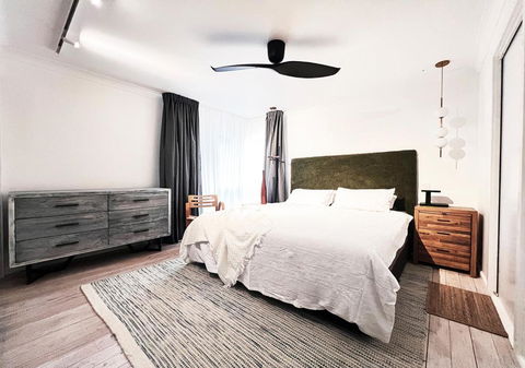 NEW Serene Modern Oasis - Accommodation Port Hedland 1