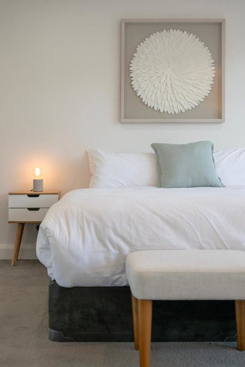 Newsom House - Stylish & Elegant Home With 4 King Beds - Accommodation Port Hedland 0