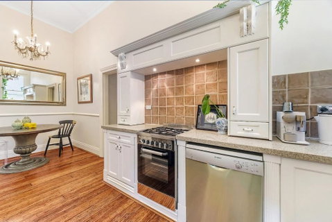 Newty Willows - Art Deco Double Bay Designer Apt - Accommodation Port Hedland 3