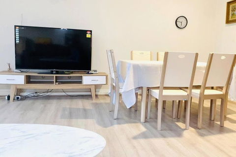 North Epping One Bedroom Short Drive To Uni - Accommodation Port Hedland 3