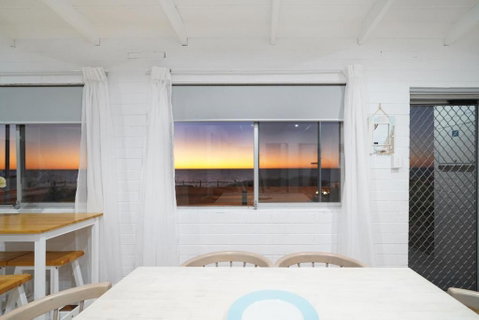 OCEA84 - Quinns Beach Shack: Ocean Views - Accommodation Port Hedland 1