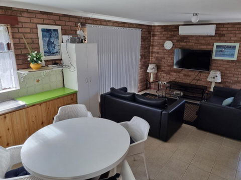 Ocean Beach Chalet 16 - Accommodation Port Hedland 3