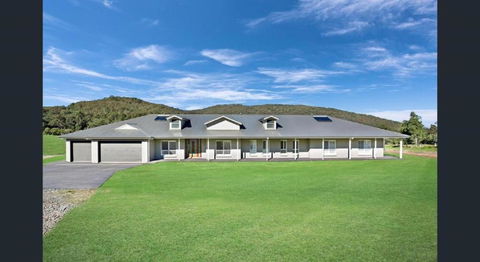 ON Keppies - BnB - Family Farm & Wedding Guest Accommodation Paterson NSW - Accommodation Port Hedland 0