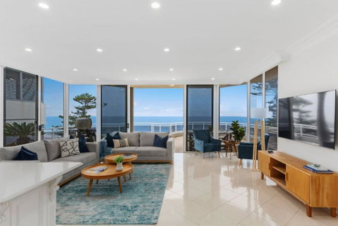 Ocean Vista Escape - A Lofty Beachfront Penthouse - Accommodation Port Hedland 0