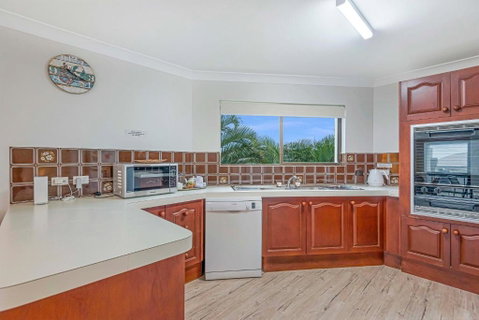 Ocean Waves - Accommodation Port Hedland 2