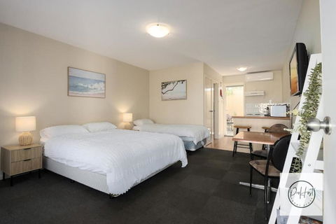Oceanfront Oasis - Accommodation Port Hedland 0