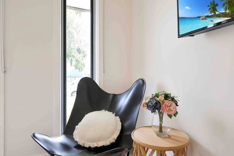 OG Spa Retreat- 3 Bedroom, Spa, Central, Aircon - Accommodation Port Hedland 3