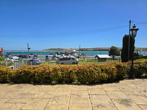 On The Terrace Stanley - Accommodation Port Hedland 1