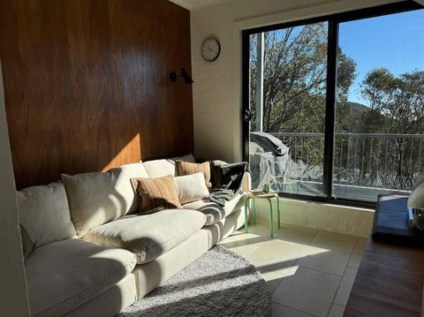One Cedarwood - Petite Challet Falls Creek - Accommodation Port Hedland 2