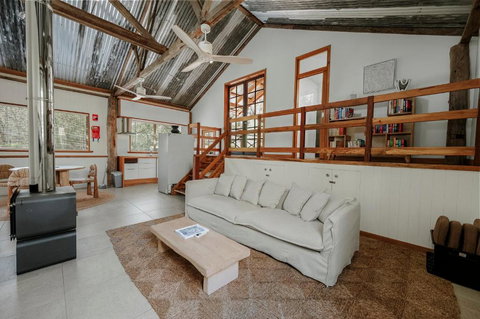 Orchard Cottage - Quiet Farm Escape - Accommodation Port Hedland 0