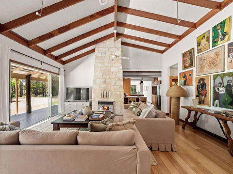 Orchard Homestead Countryside Retreat - Accommodation Port Hedland 0