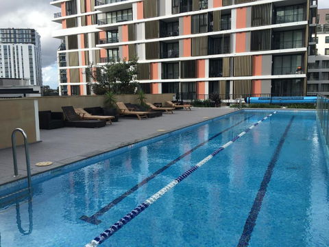 Panoramic Views In Luxurious Brand New Apartment - Accommodation Port Hedland 1