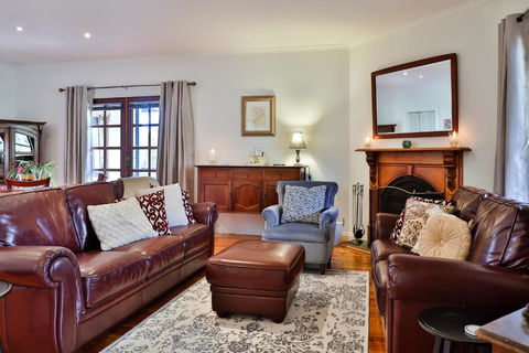 Parker Lodge Maldon - Accommodation Port Hedland 0