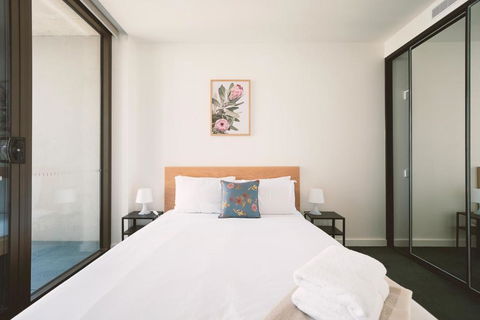 Patio Mt View 1BR Apt In CBD Near ANU And Museum With Free Parking And WiFi - Accommodation Port Hedland 3