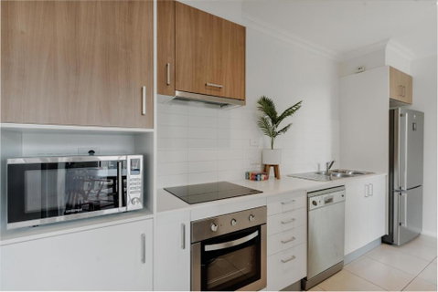 Peaceful 1-Bed Apartment Close To Lonsdale St - Accommodation Port Hedland 1