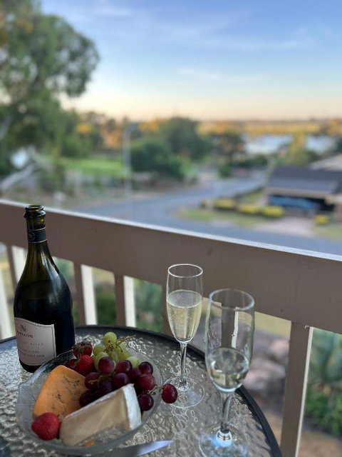 Pelican Retreat - Corporate / Tradie / Family - Accommodation Port Hedland 3