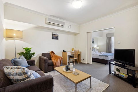 Perth City Corporate 1BRD - Accommodation Port Hedland 1