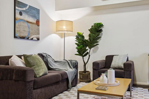 Perth Picture Perfect 1 BDR - Accommodation Port Hedland 0