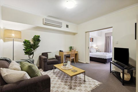 Perth Picture Perfect 1 BDR - Accommodation Port Hedland 1