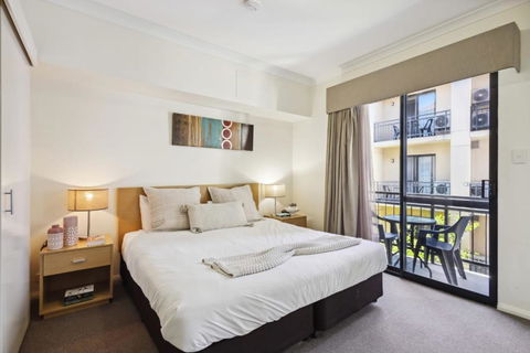 Perth Picture Perfect 1 BDR - Accommodation Port Hedland 2