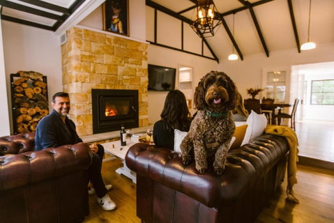 Pet-Friendly Highlands Home With Fireplace - Accommodation Port Hedland 1