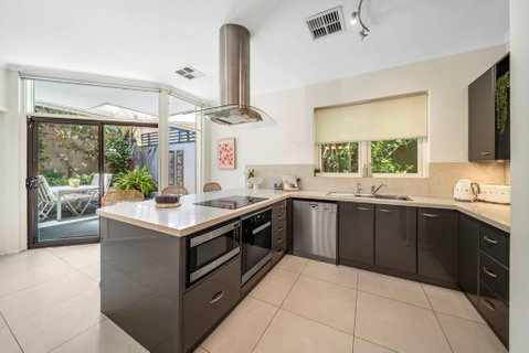 Petal And Bloom - 3BR Family CBD - Accommodation Port Hedland 1