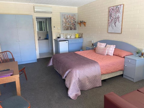 Peterborough Motel - Accommodation Port Hedland 1